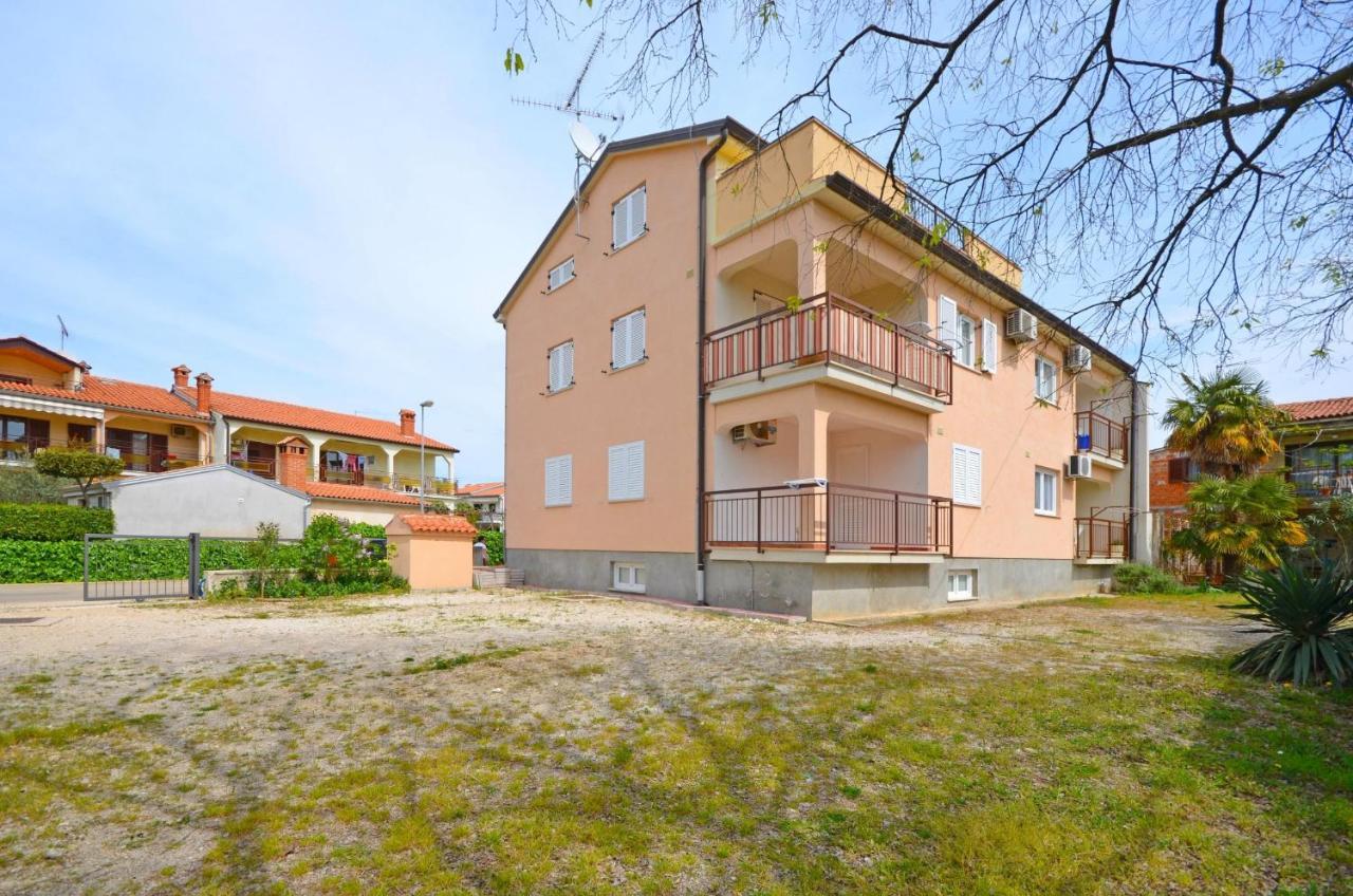 Apartment Labinjan Poreč Buitenkant foto